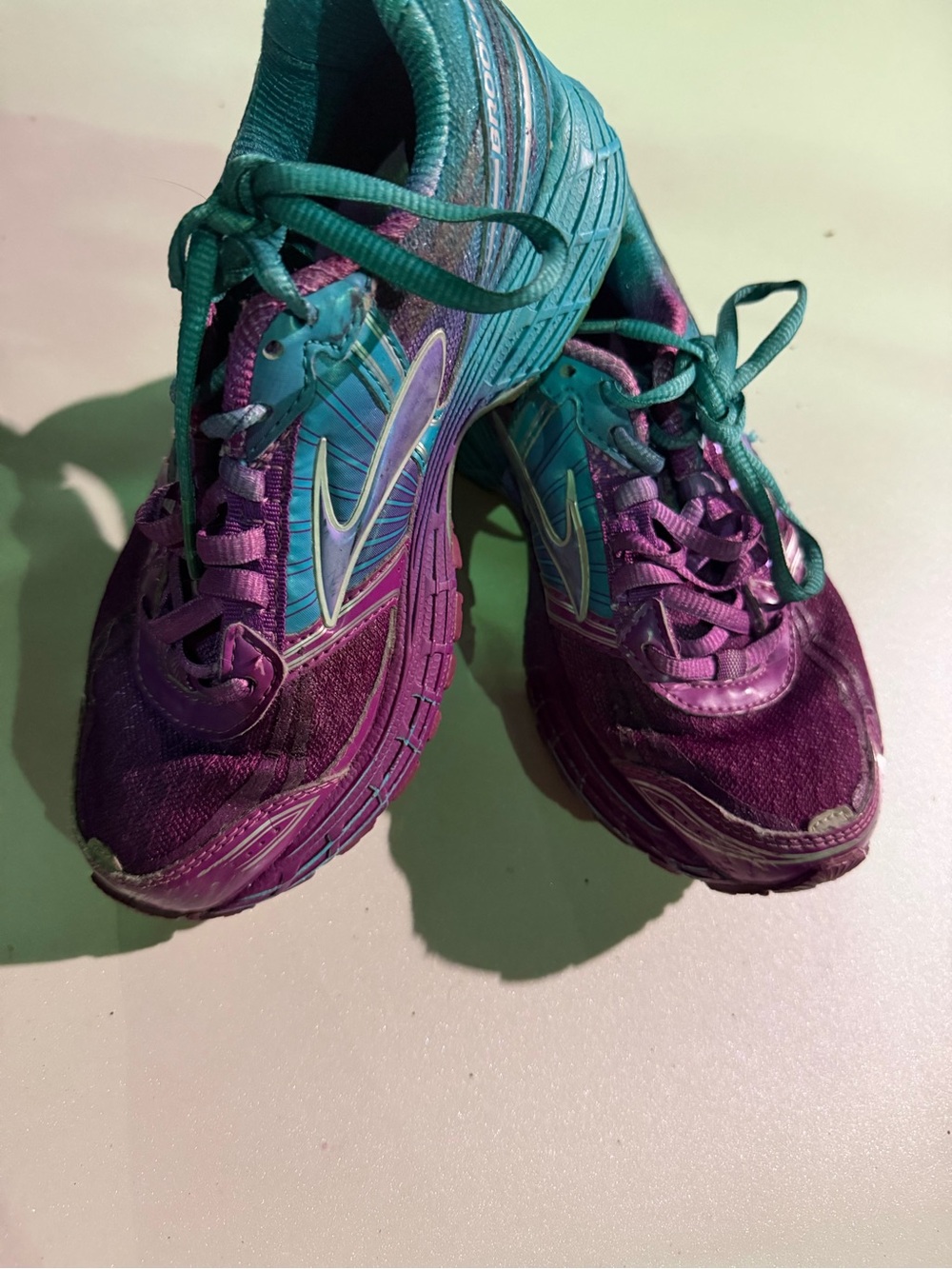 Brooks Women's Teal and Purple Athletic Running Shoes